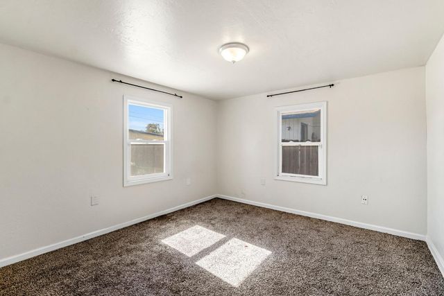 1524 E Fountain Way, Fresno, CA 93705