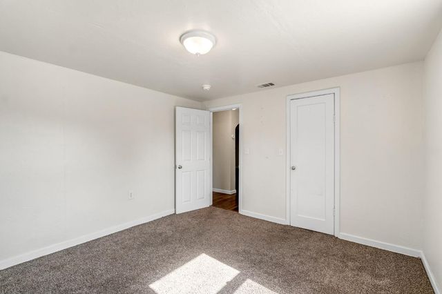 1524 E Fountain Way, Fresno, CA 93705