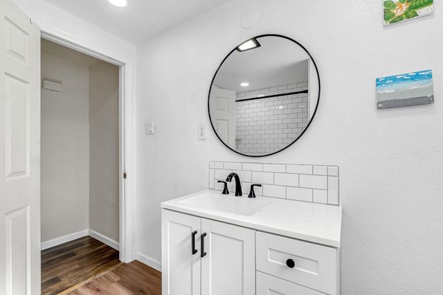 1524 E Fountain Way, Fresno, CA 93705