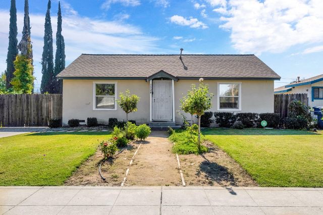 1524 E Fountain Way, Fresno, CA 93705