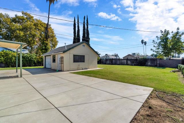 1524 E Fountain Way, Fresno, CA 93705