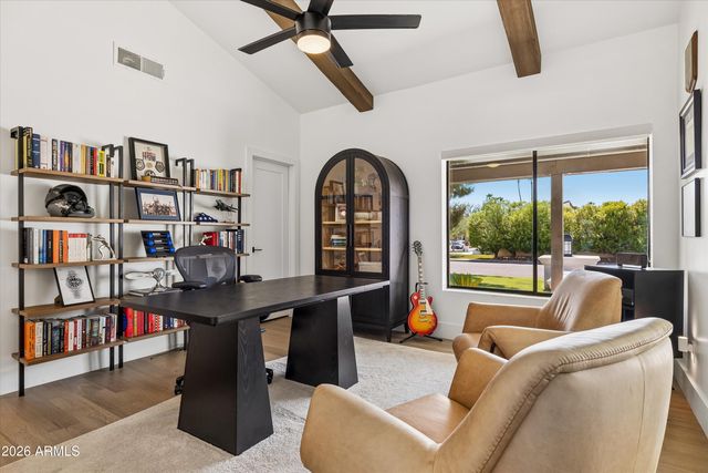 8655 N FARVIEW Drive, Scottsdale, AZ 85258