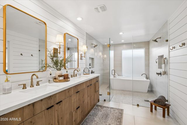 8655 N FARVIEW Drive, Scottsdale, AZ 85258