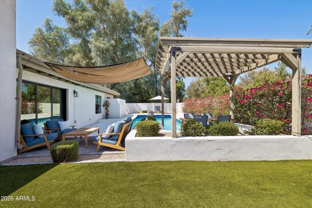 8655 N FARVIEW Drive, Scottsdale, AZ 85258