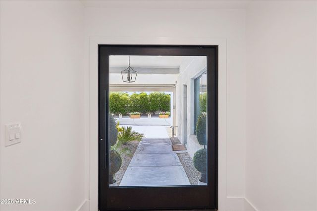 8655 N FARVIEW Drive, Scottsdale, AZ 85258