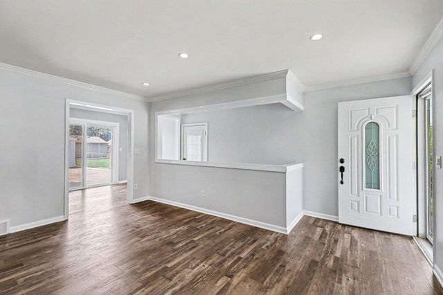 38203 Avondale Street, Westland, MI 48186