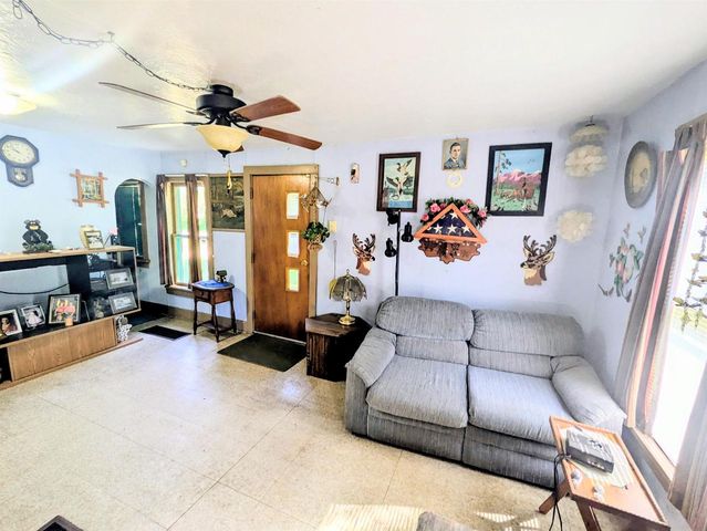 N2520 5th Avenue, Grand Marsh, WI 53936