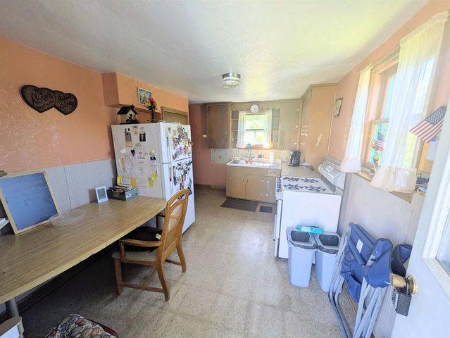 N2520 5th Avenue, Grand Marsh, WI 53936