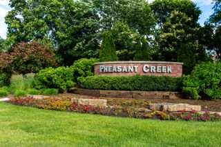 925 Spring Hill Drive 311, Northbrook, IL 60062