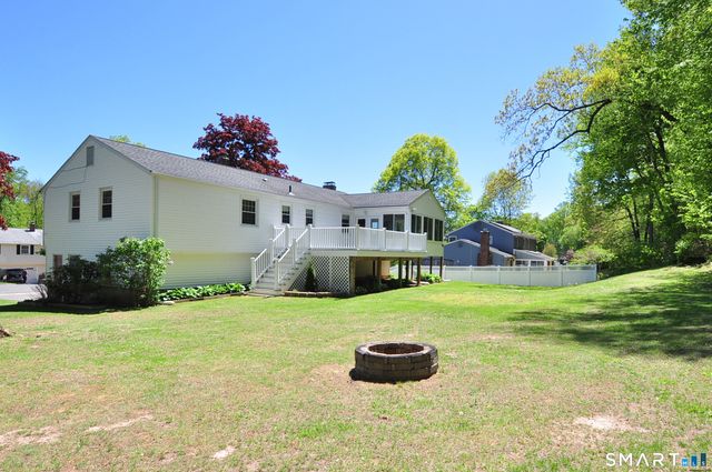 85 Winthrop Road, Windsor, CT 06095