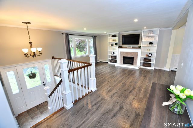85 Winthrop Road, Windsor, CT 06095