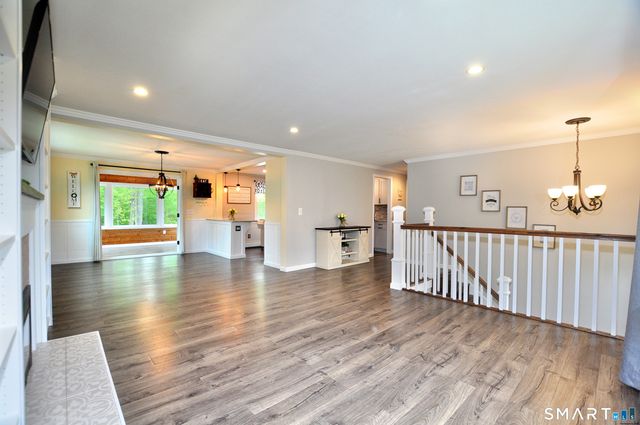 85 Winthrop Road, Windsor, CT 06095
