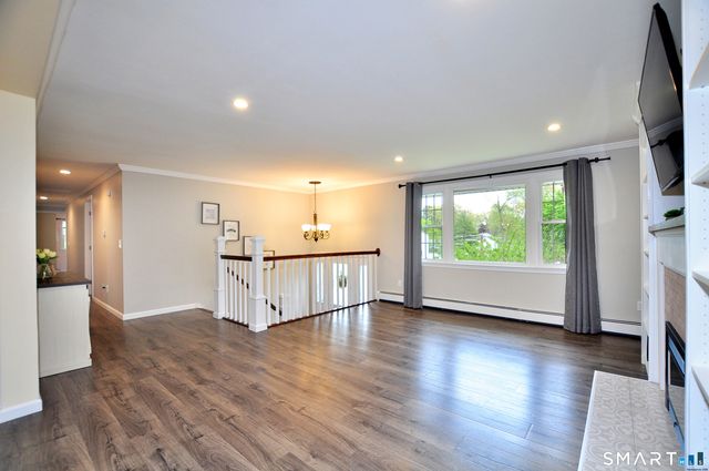 85 Winthrop Road, Windsor, CT 06095