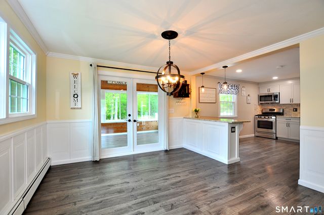 85 Winthrop Road, Windsor, CT 06095