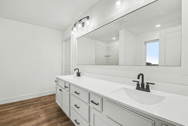 7105 Gibson Farms Drive, Middleville, MI 49333