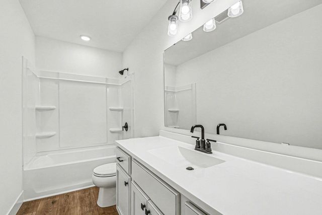 7105 Gibson Farms Drive, Middleville, MI 49333