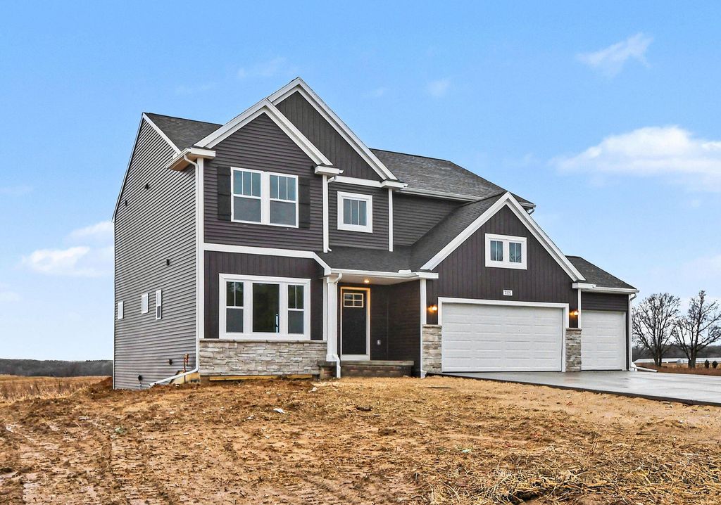 7105 Gibson Farms Drive, Middleville, MI 49333