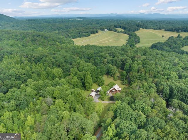 966 Wahoo Creek Road, Murrayville, GA 30564