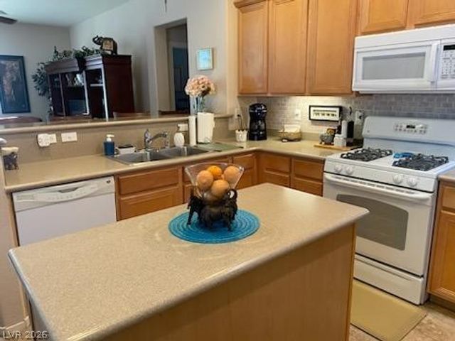 5377 Sleeping Cat Street, Las Vegas, NV 89122