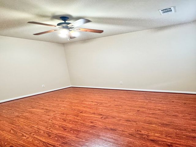 402 Sweetwood Court, Lagrange, GA 30241