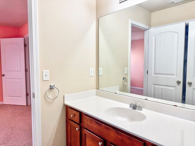 402 Sweetwood Court, Lagrange, GA 30241