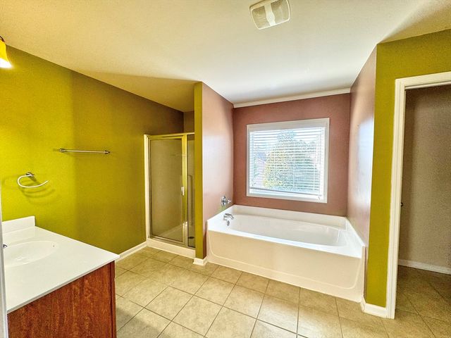 402 Sweetwood Court, Lagrange, GA 30241