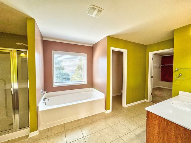 402 Sweetwood Court, Lagrange, GA 30241