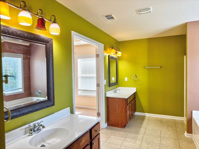 402 Sweetwood Court, Lagrange, GA 30241