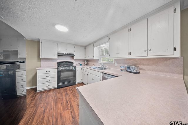 1018 E FM 1798, Mt Enterprise, TX 75681