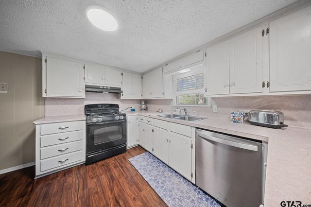 1018 E FM 1798, Mt Enterprise, TX 75681