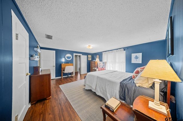 1018 E FM 1798, Mt Enterprise, TX 75681