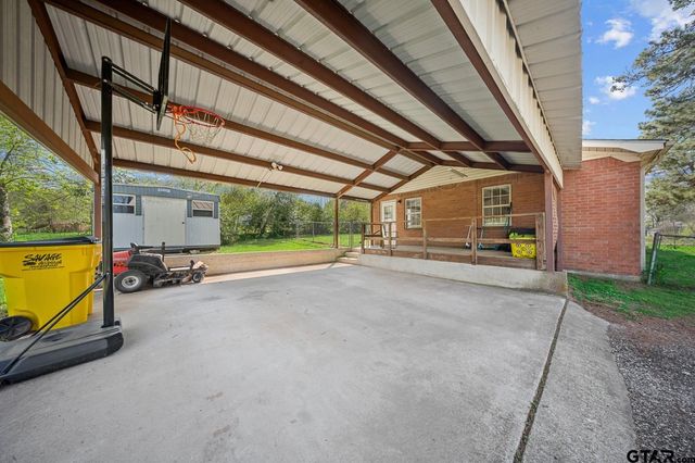 1018 E FM 1798, Mt Enterprise, TX 75681