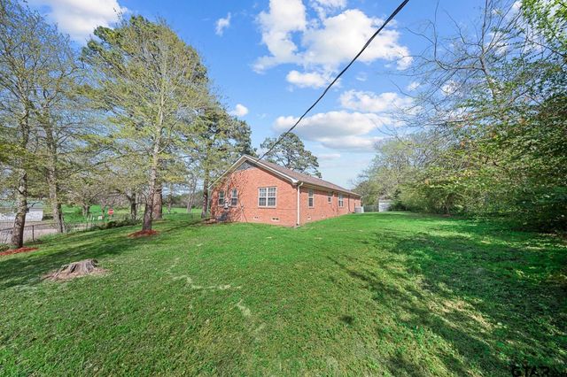 1018 E FM 1798, Mt Enterprise, TX 75681