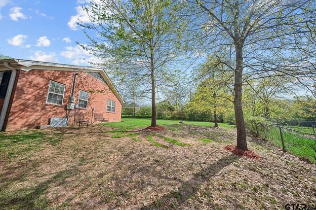 1018 E FM 1798, Mt Enterprise, TX 75681