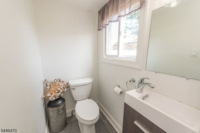 67 Pinho Ave, Carteret Boro, NJ 07008