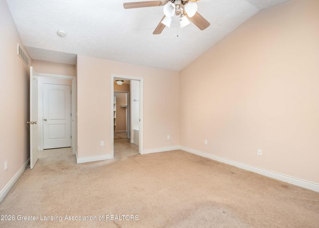 992 Pennine Ridge Way, Grand Ledge, MI 48837