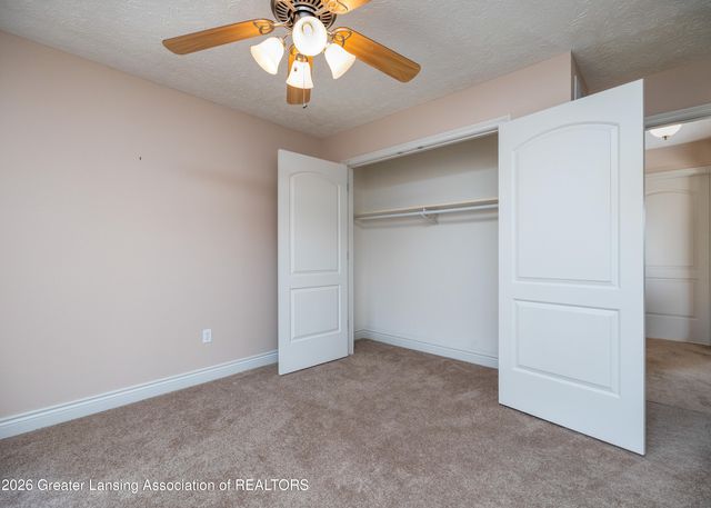 992 Pennine Ridge Way, Grand Ledge, MI 48837