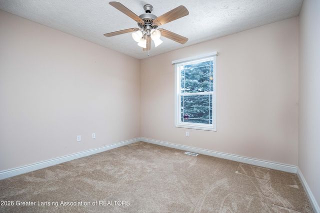 992 Pennine Ridge Way, Grand Ledge, MI 48837