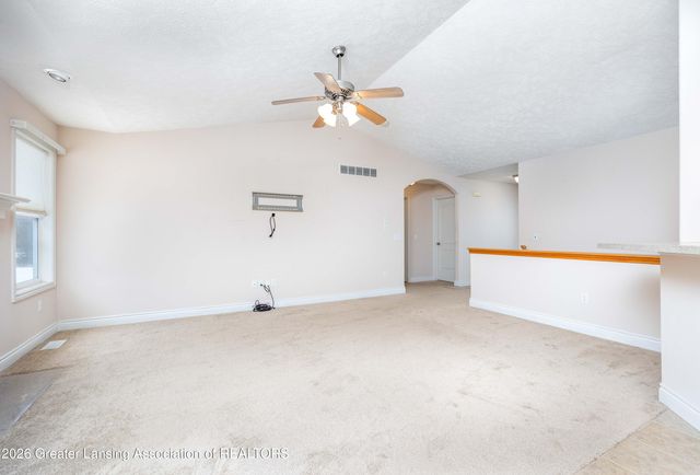 992 Pennine Ridge Way, Grand Ledge, MI 48837