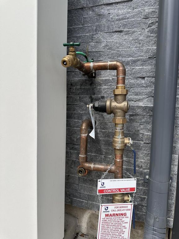 Image 13 of property listing at 515 Union Avenue, Campbell, CA 95008