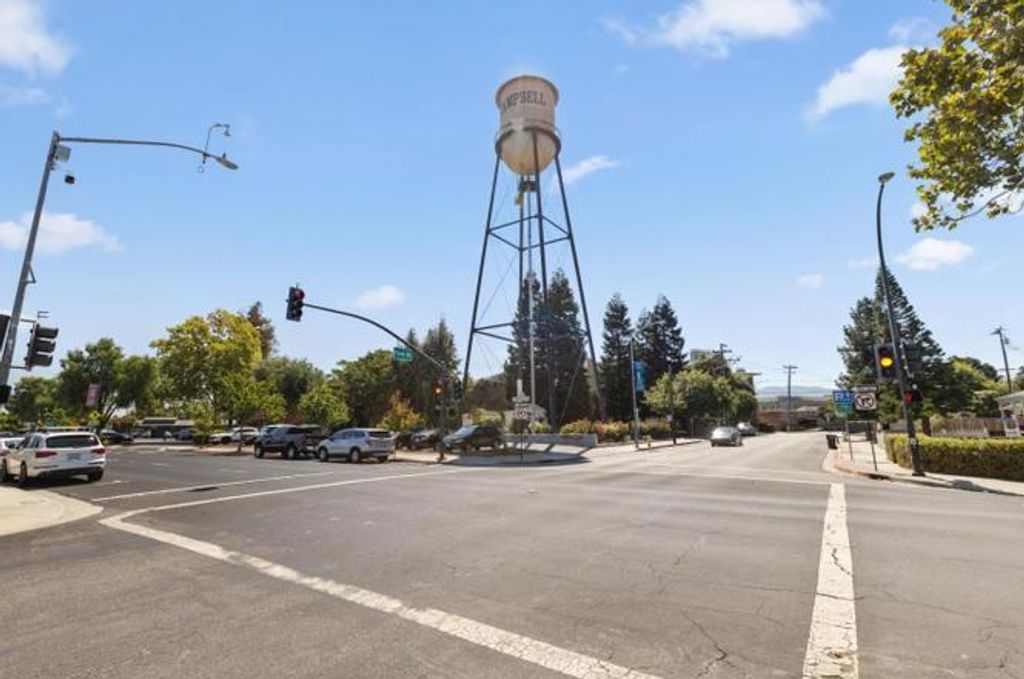 Image 35 of property listing at 515 Union Avenue, Campbell, CA 95008