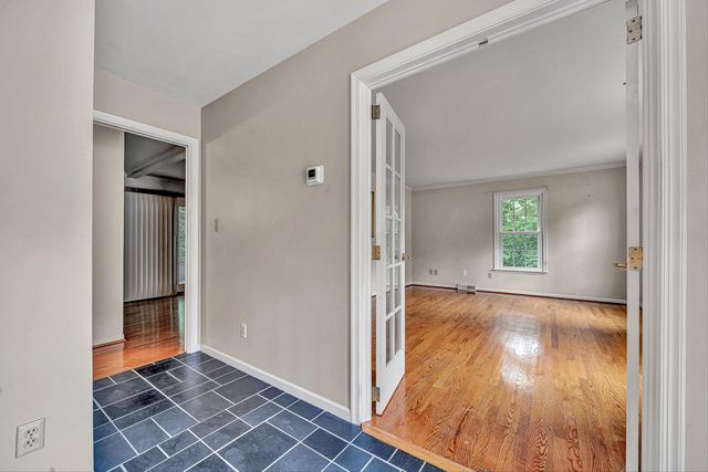 126 Sawyer DR, Salem, VA 24153