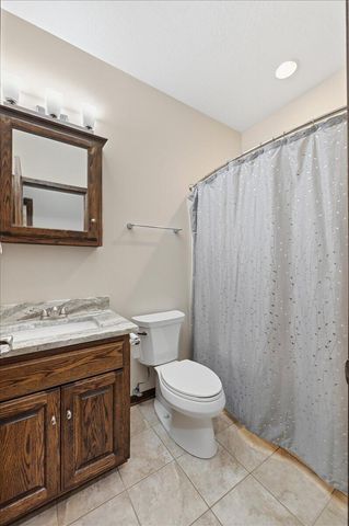 18396 JAYLEN Drive, Council Bluffs, IA 51503