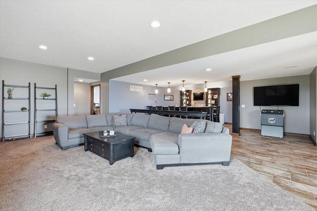 18396 JAYLEN Drive, Council Bluffs, IA 51503
