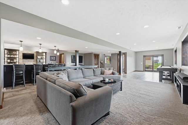 18396 JAYLEN Drive, Council Bluffs, IA 51503