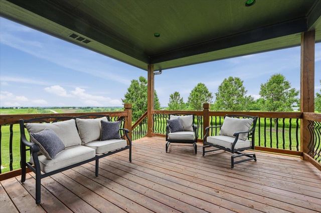 18396 JAYLEN Drive, Council Bluffs, IA 51503