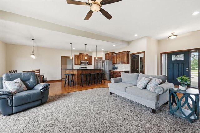 18396 JAYLEN Drive, Council Bluffs, IA 51503
