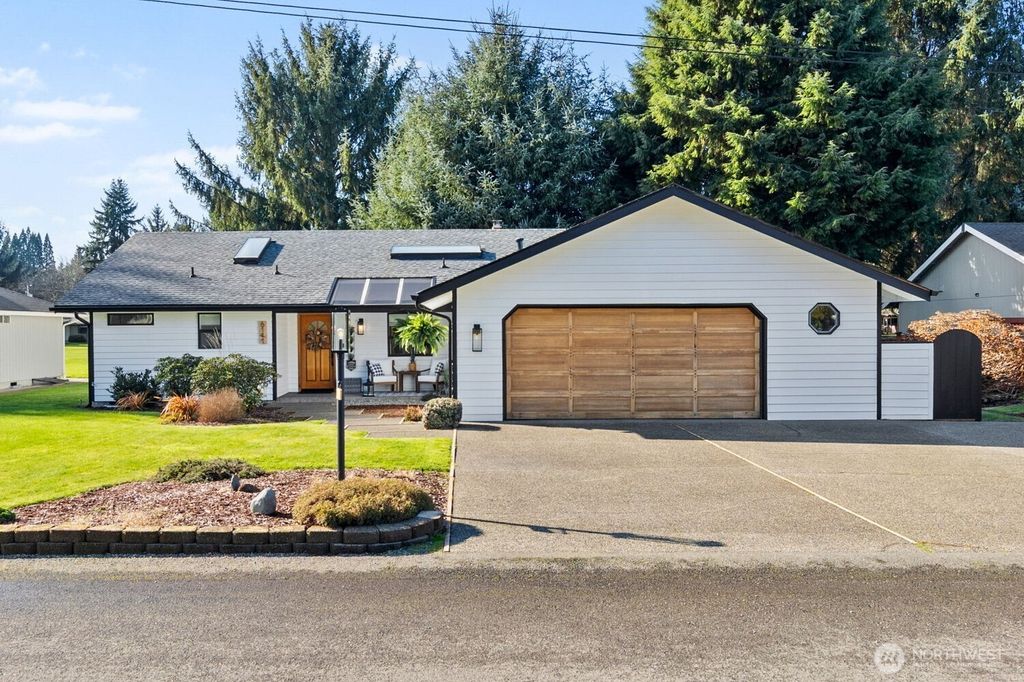 6141 Hogan Drive SE, Olympia, WA 98513