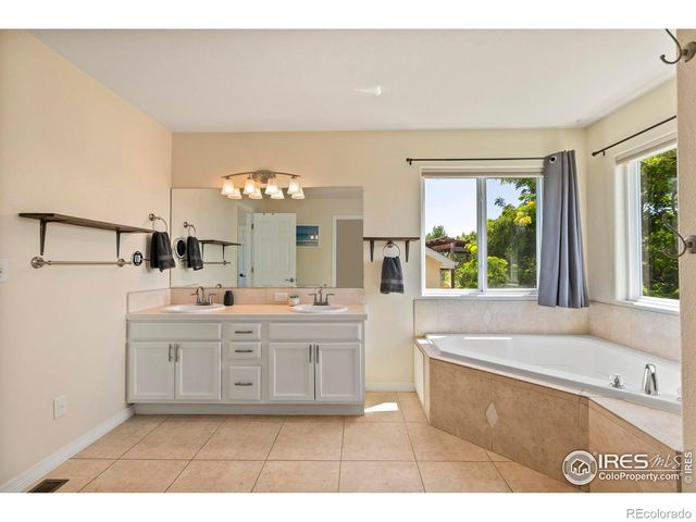 1505 63rd Ave Ct, Greeley, CO 80634