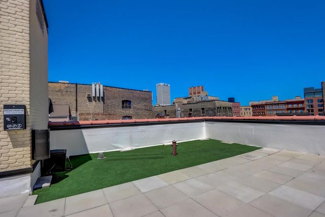 226 N Water STREET, Milwaukee, WI 53202